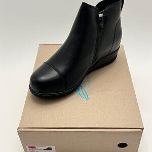 Bacia Women's Black Cap Toe Ankle Boots Size 8 Synthetic Leather Low Wedge Heel
